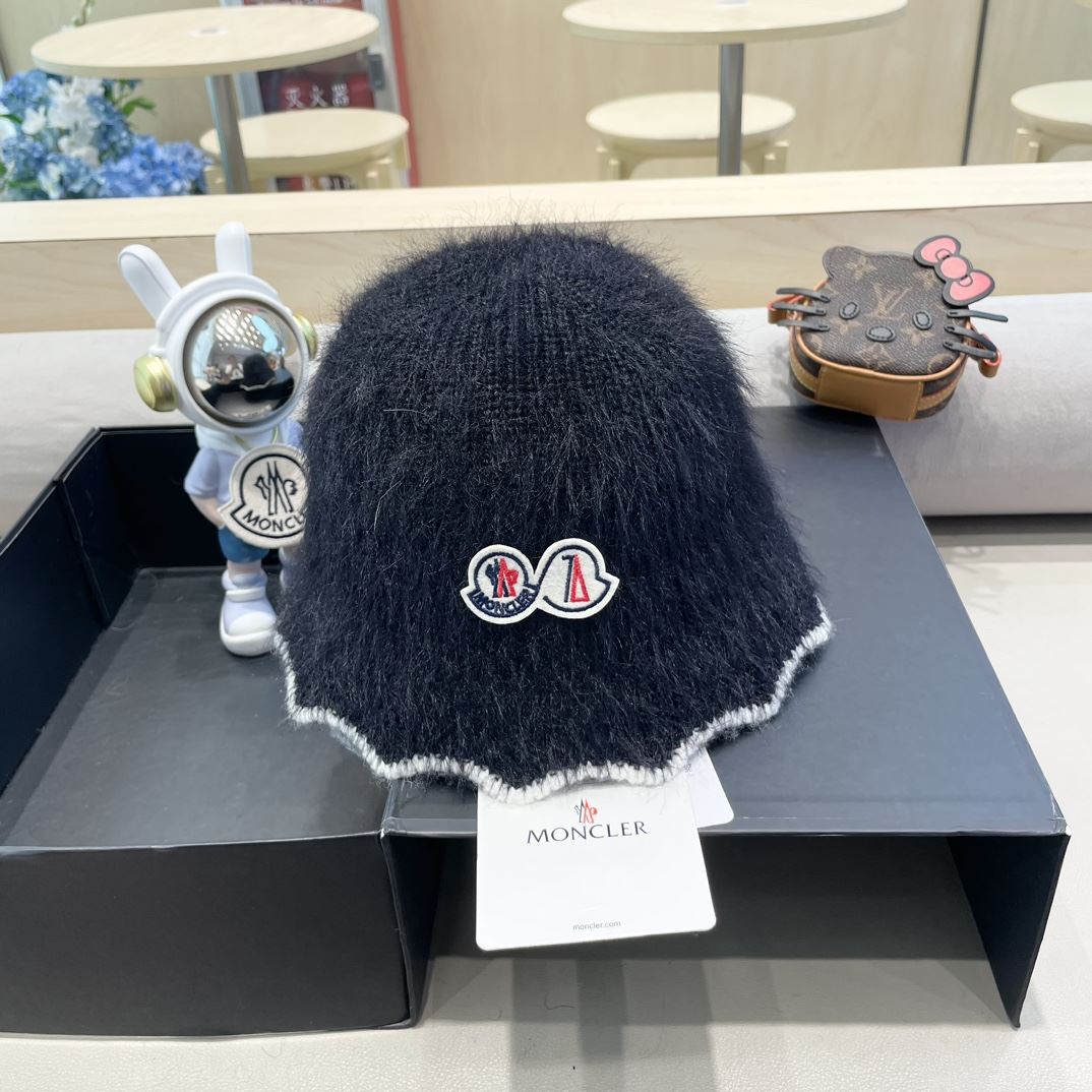 Moncler Caps